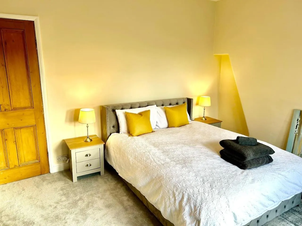 Charming Newly Refurbished Harrogate Apartment בריטניה
